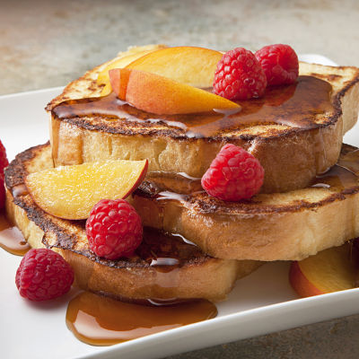 French Toast With Peach Sauce